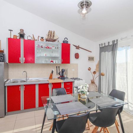 Lola'S Apartments Трибунь Экстерьер фото