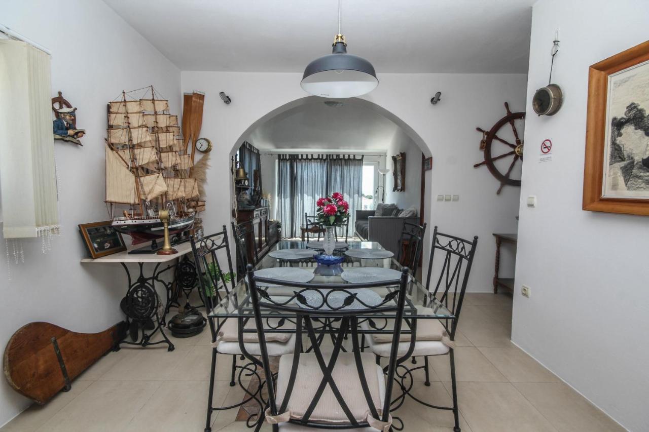 Lola'S Apartments Трибунь Экстерьер фото