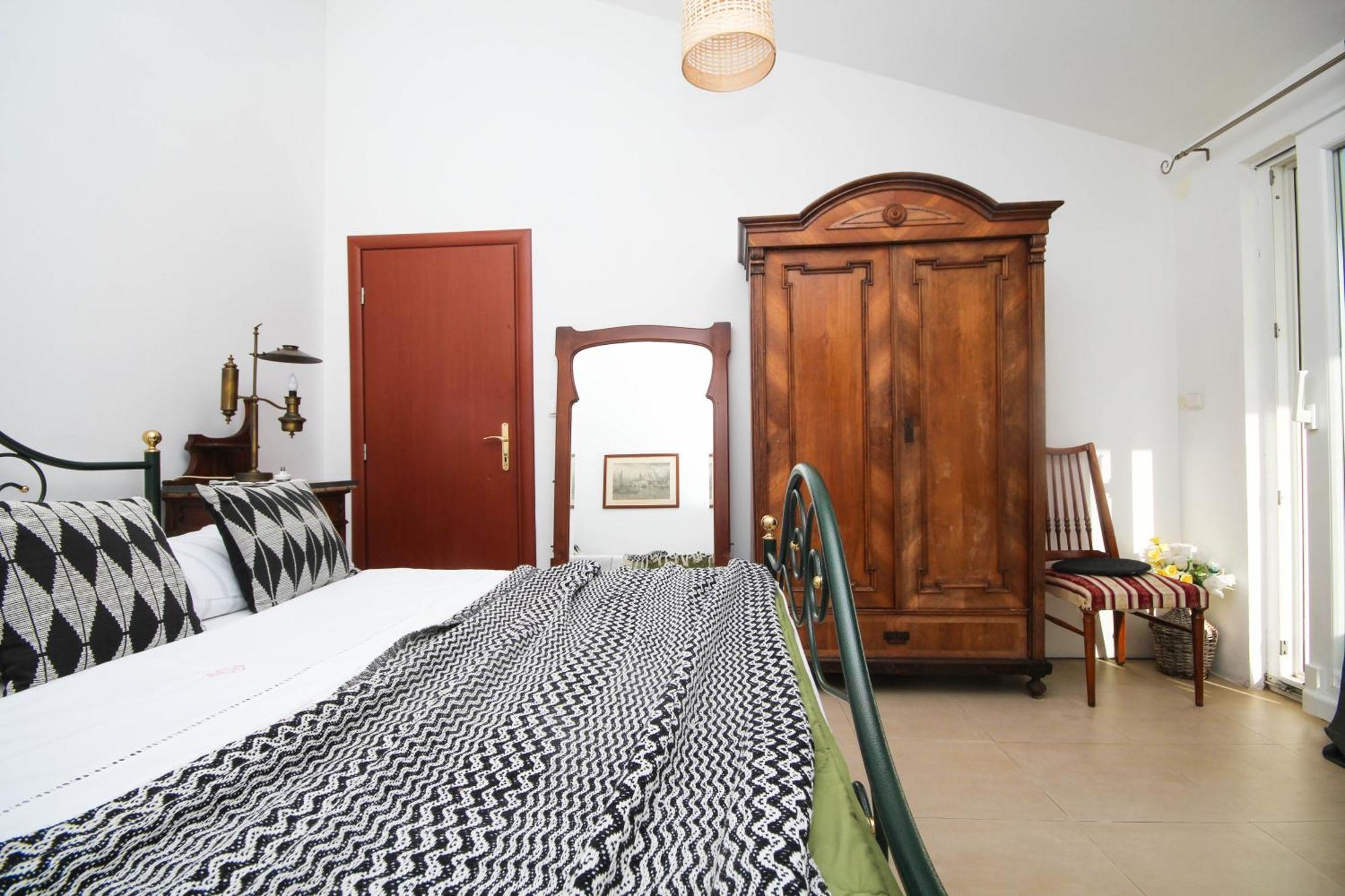 Lola'S Apartments Трибунь Номер фото
