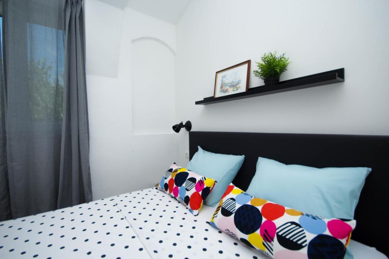 Lola'S Apartments Трибунь Экстерьер фото